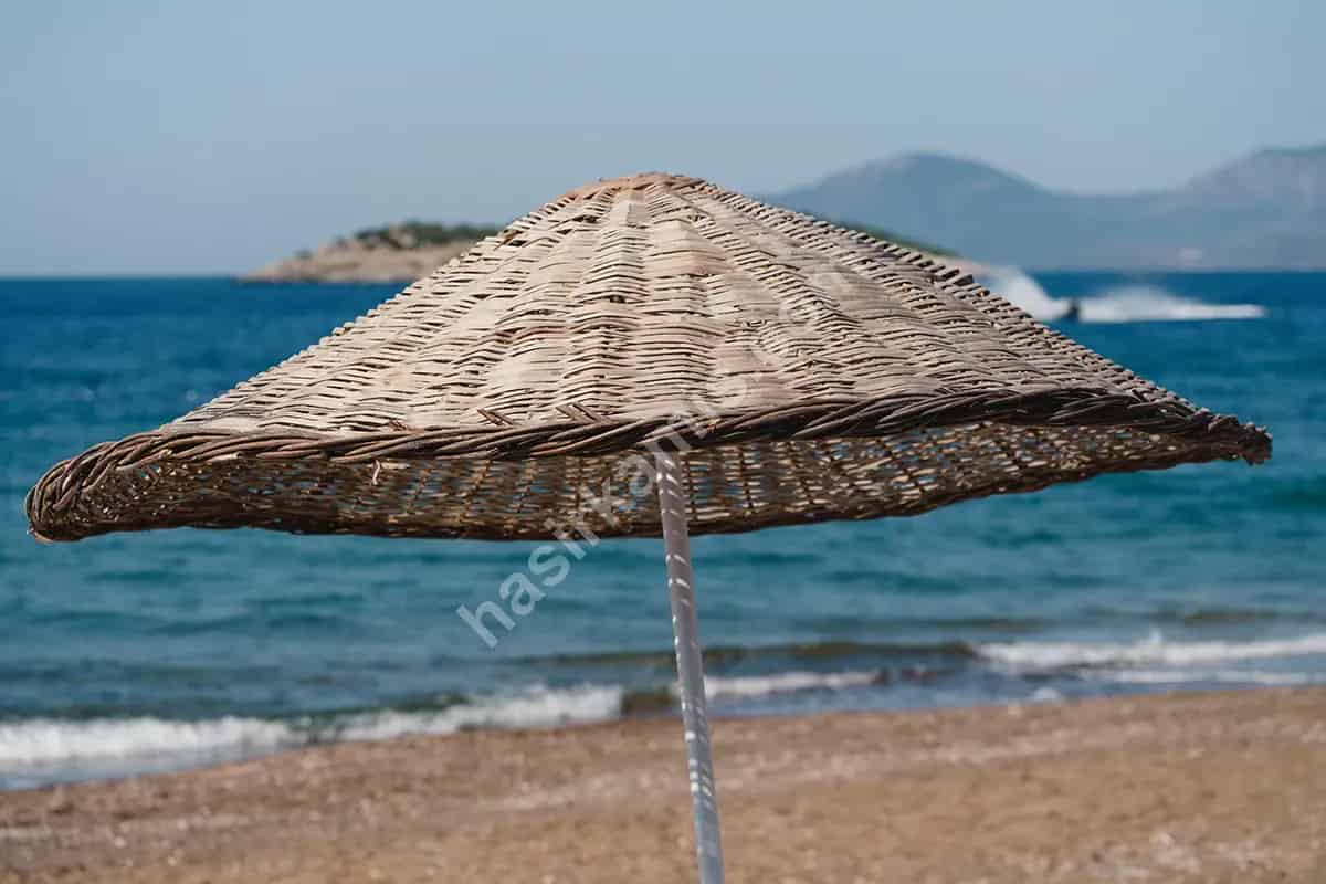 Hasır Plaj Şemsiyesi